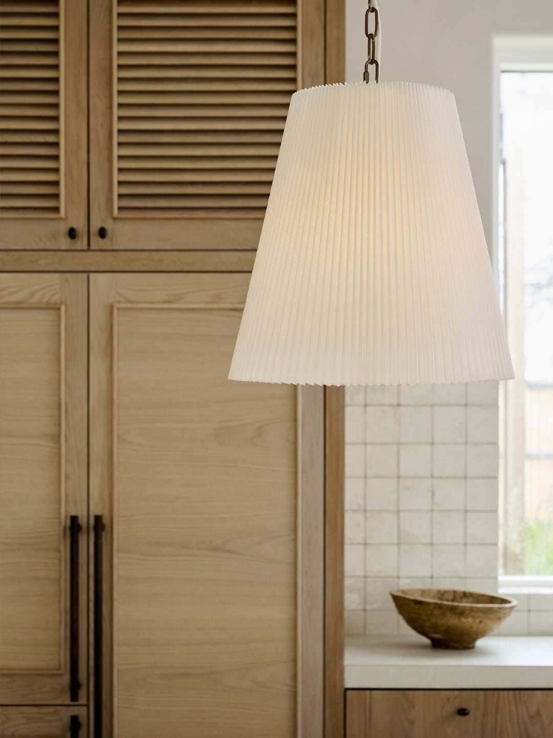 Beacon Lighting Amici 1-Light Pendant Light Bronze with Pleated Natural Linen Shade Modern Ceiling Pendant
